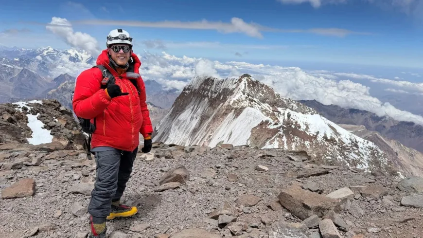 Michael Woods Reaches Everest Summit as First Deaf Brit — Deaf Climber Stranded Everest