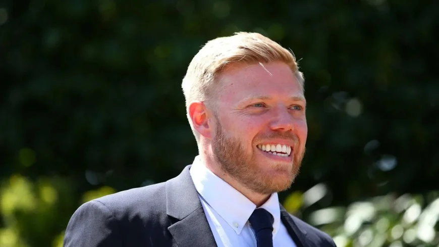 Rob Beckett Jokes Crotchless Trousers Ban in Celebrity Traitors