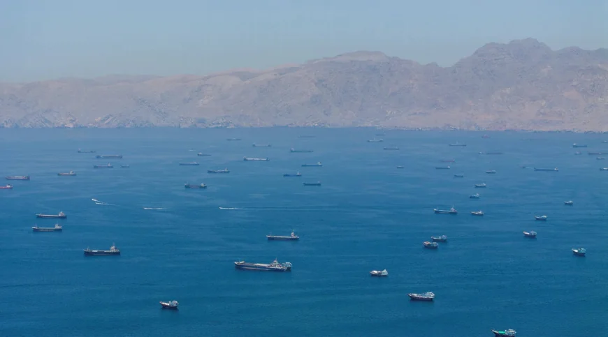 Us Iran: US strikes near Bandar Abbas as talks continue