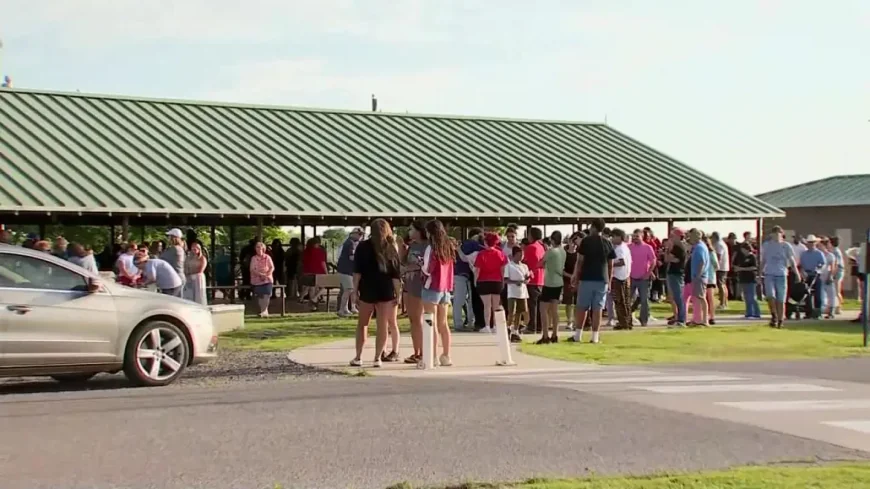 El Reno gathers for 4 victims after I-40 crash — Storm Tracker