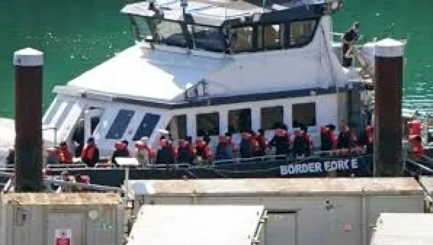 Home Office Says 989 Cross English Channel Migrant Crossings Over Weekend