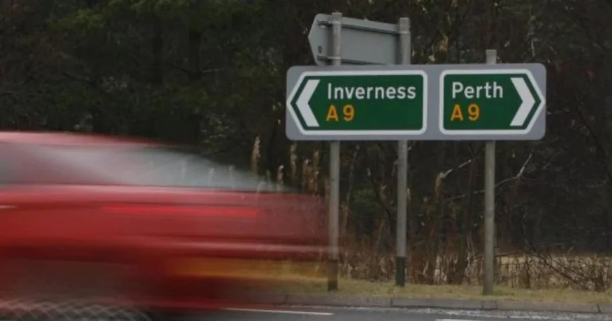 Traffic Scotland closes A9 at Dunkeld after lorry fire