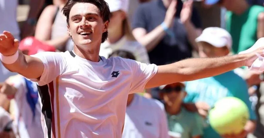 Adam Walton Beats Medvedev in Five Sets at French Open — Walton Tennis