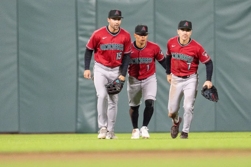 Paul Sewald watches Ketel Marte launch 7-5 Diamondbacks win