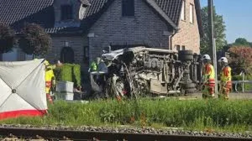 Belgium School Bus Crash Kills Four Near Buggenhout