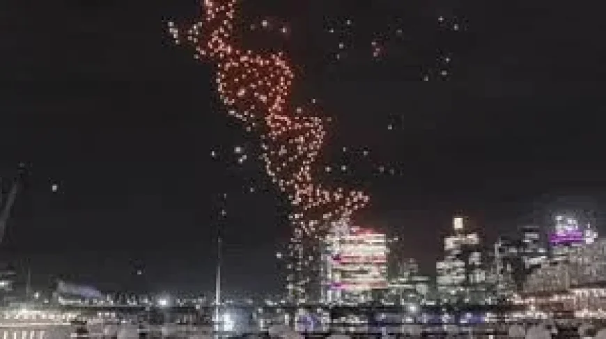 Vivid Fireworks Replaces 83-Dronе Darling Harbour Collapse