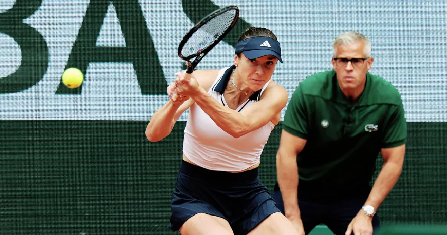 Bencic Takes First Set 6-4 Before Svitolina Turns French Open Match