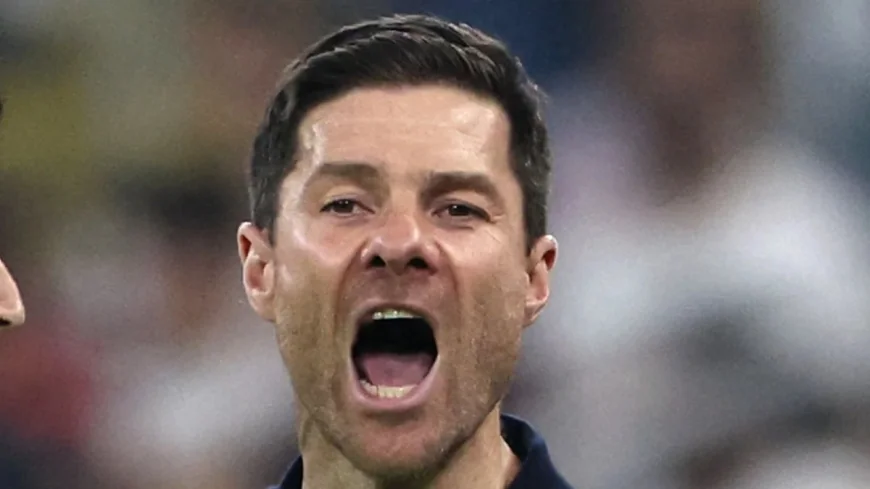 Michael Essien backs Xabi Alonso over Jose Mourinho at Chelsea