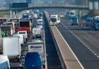 M6 closed after lorry overturns near Rugby — Sun News