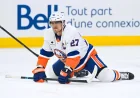 Anders Lee Nears Free Agency as Islanders Talks Stall