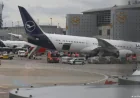 Lufthansa Boeing 787 Dreamliner Nose Gear Collapse Injures Staff in Frankfurt