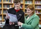 Cullen poem appears on son’s paper — Bbc Ni News