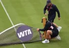 Zheng match halted after eight points at Queens