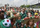 Fanáticos celebran el arranque del Mundial en Ciudad De Mexico
