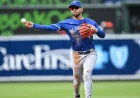 Vladimir Guerrero Jr. Stays Out Sunday as Blue Jays Manage Back Tightness