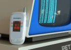 Commodore Callback 8020 Blocks Social Apps on a Flip Phone
