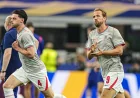 Harry Kane scores twice after VAR as England lead Croatia, Josip šutalo watches