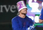 Dansby Swanson Keeps Everyday Role Despite .175 Cubs Average