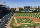 Chicago Aldermen Approve Three New Signs Near Wrigley Field