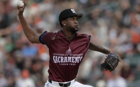 Buddy Kennedy Joins Giants After .321 Triple-A Surge