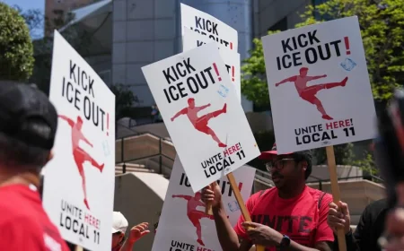 2,000 SoFi Stadium workers vote on strike before World Cup opener La Times