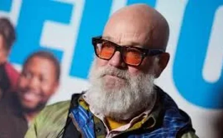 Michael Stipe Set for Tuesday Night on Jimmy Kimmel Live!