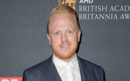 Owain Davies Dies at 44 After West End and TV Career