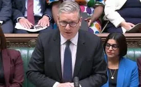 Starmer rejects Farage’s two-tier policing claim at Pmqs