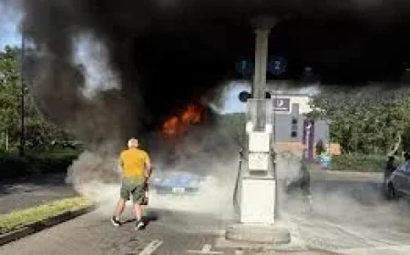 Alan Mutton Helps Stop 1979 Pontiac Firebird Fire Oxfordshire Blaze