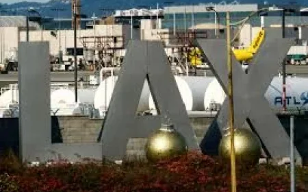American Airlines Cuts 6 Routes at Los Angeles International Airport
