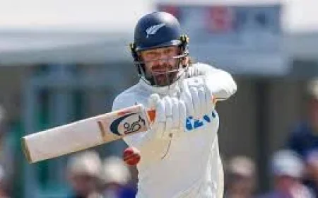 Tom Blundell Bowled by Josh Tongue as New Zealand Slip to 28-6