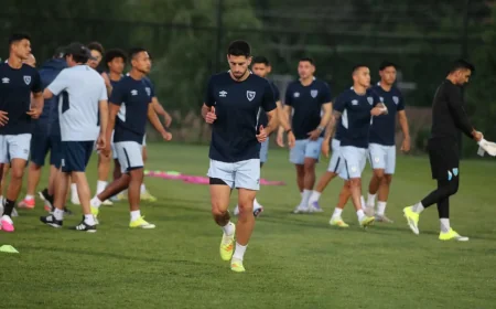 Tena prepara Chequia - Guatemala con 22 futbolistas en Harrison