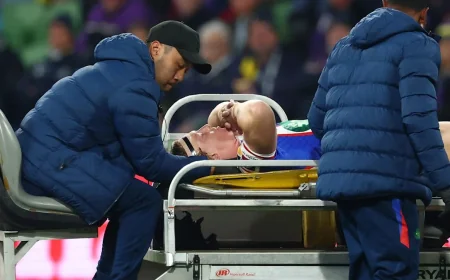 Phoenix Crossland Taken to Hospital After Five-Minute Head Clash