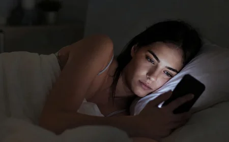 Experts Share 5 Ways to How To Reduce Screen Time