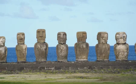 Terry Hunt Finds First Moai in Rapa Nui Lakebed