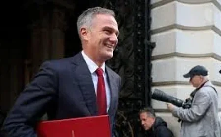 Peter Kyle says he would block Arm Holdings sale