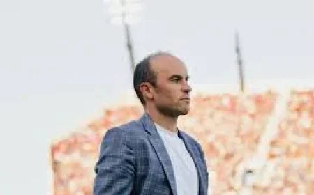 Landon Donovan Hair Update Draws Thousands of Messages