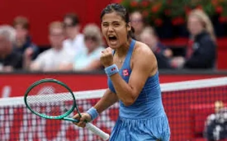 Raducanu Beats Blinkova 6-0, 6-3 at Queen's — Rakhimova