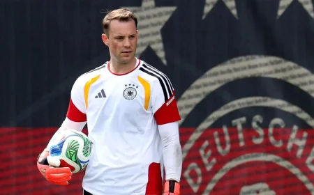 Schlotterbeck sees Neuer return as Germany starts with 125th cap