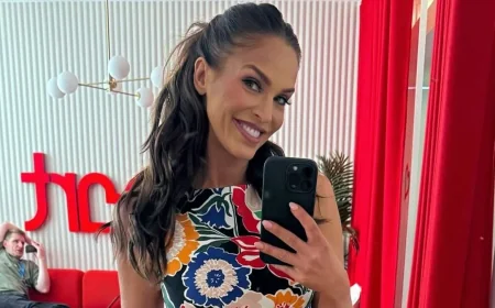 Vicky Pattison Wears £59 Nobody’s Child Floral Mini Dress
