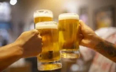 Ecuador President Noboa Cuts Beer Prices More Than 20% Until July 19