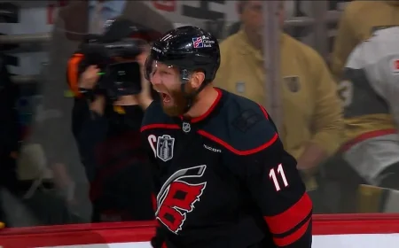 Jordan Staal Leads Conn Smythe Trophy Race With Six Goals