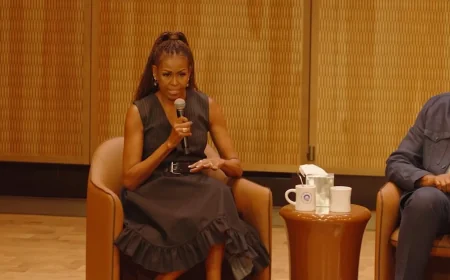 Michelle Obama Meets 100 Young Women Before Oval Office Opening