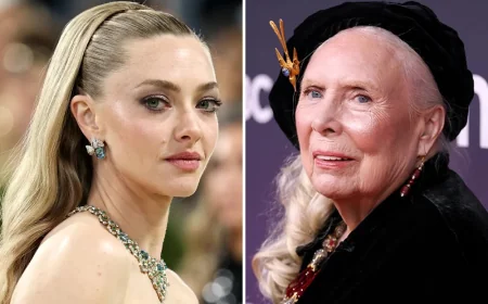 Amanda Seyfried Wept After Learning Blue for Joni Mitchell Role