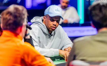 Daniel Negreanu Holds Top-Five Stack in $250,000 WSOP Super High Roller