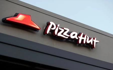 Longrange Capital Joins $2.7 Billion Pizza Hut Sale