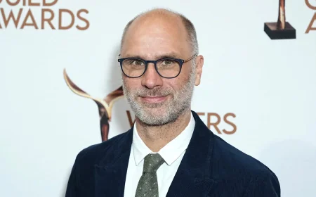 Peter Capaldi Gets Jesse Armstrong Praise for Very Good Delivery