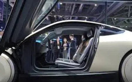 Tesla Share Price Faces $374 Gap as Analysts Call It Overpriced