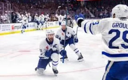 Logan Shaw Lifts Marlies Past Chicago for 2-0 Ahl Lead