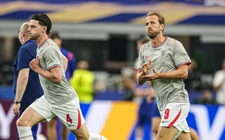 Harry Kane scores twice after VAR as England lead Croatia, Josip šutalo watches